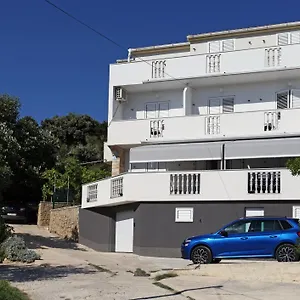 https://madona.hotelinzadar.com